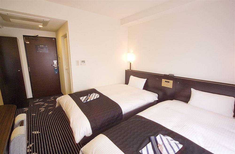 Apa Hotel Sendai Eki Itsutsubashi Bagian luar foto