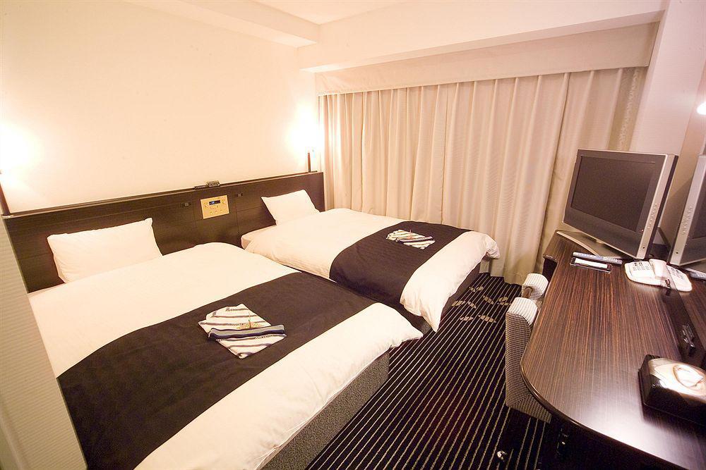 Apa Hotel Sendai Eki Itsutsubashi Bagian luar foto
